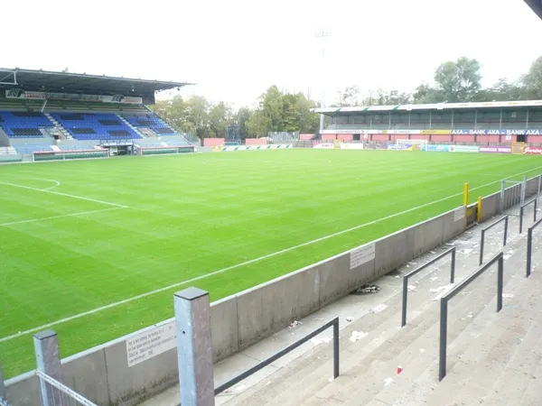 Daknamstadion Estadio