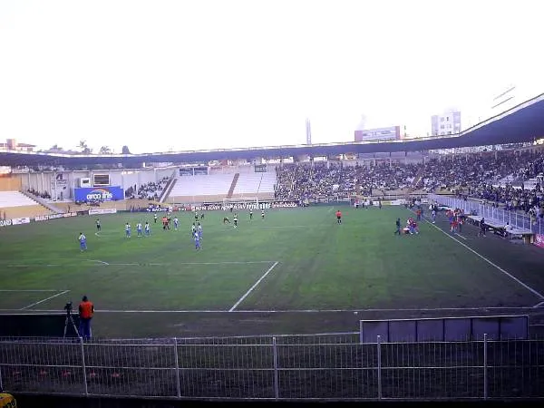 Estádio Heriberto Hülse Estadio