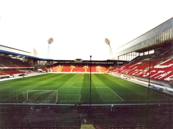 Fritz-Walter-Stadion Estadio