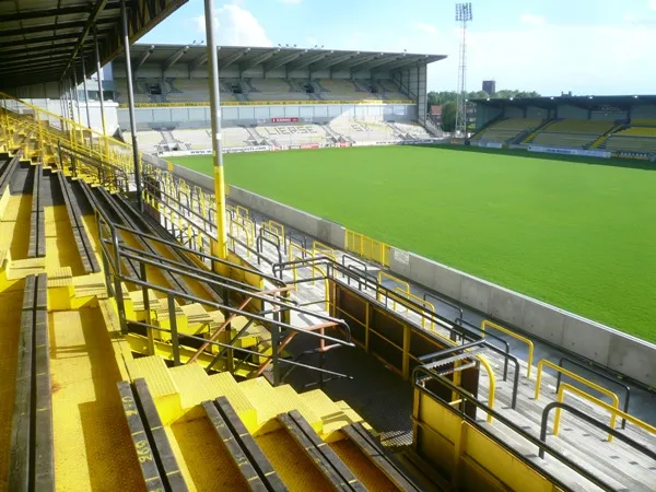 Herman Vanderpoortenstadion Estadio