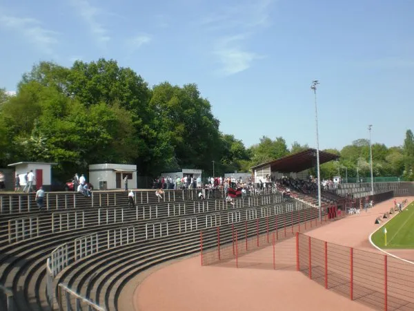 Hermann-Neuberger-Stadion Estadio