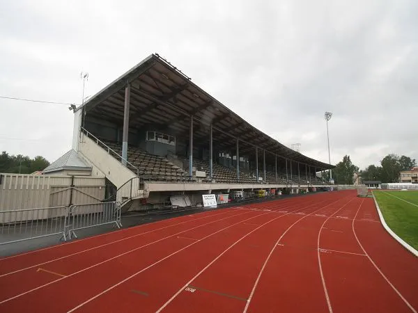 Jakobstads Centralplan (Pietarsaaren Keskuskenttä) Estadio