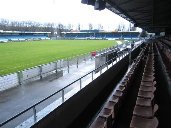 Jan Louwers Stadion Estadio