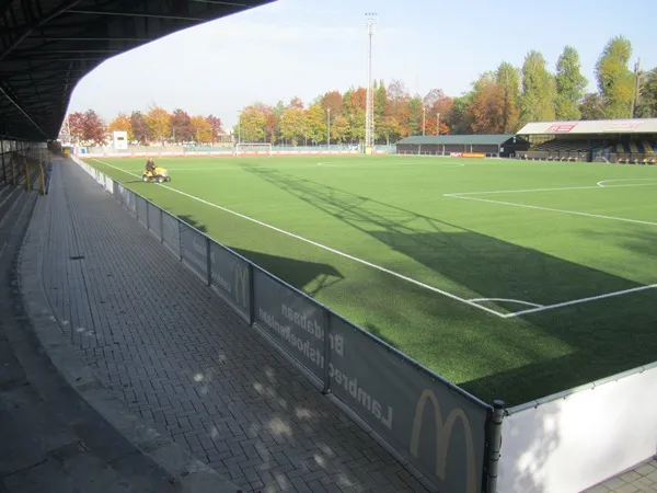 Jef Mermansstadion Estadio