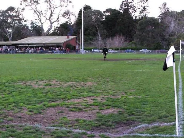 Kevin Bartlett Reserve Estadio