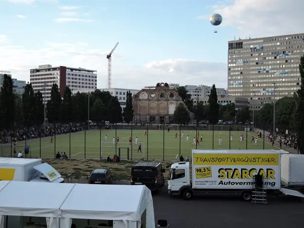 Lilli-Henoch-Sportplatz