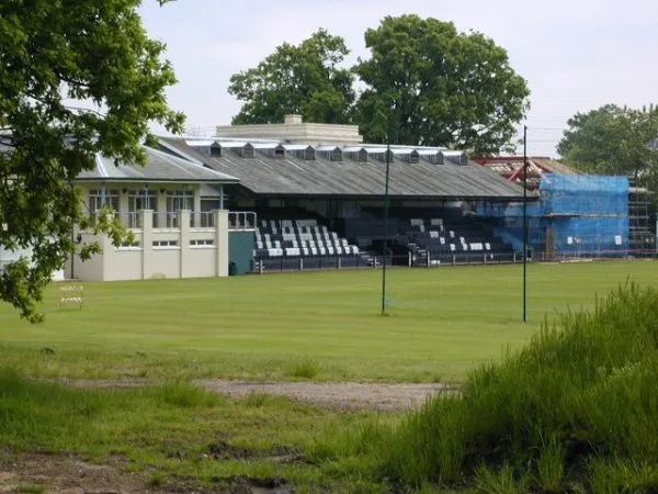 Motspur Park Estadio