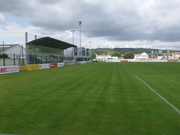 Stade Amable Lozai Estadio