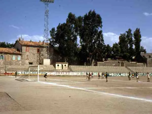 Stade Ben-Abdelmalek-Ramdhan Estadio