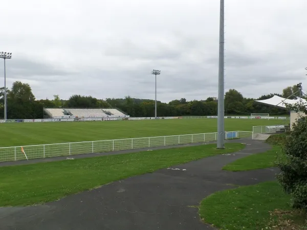 Stade des Rives du Thouet Estadio