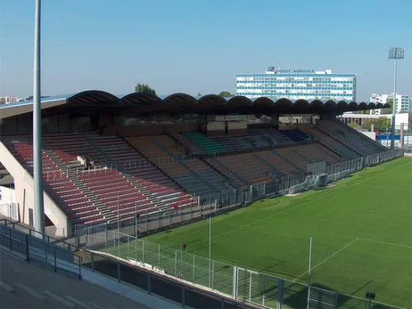 Stade Raymond-Kopa Estadio
