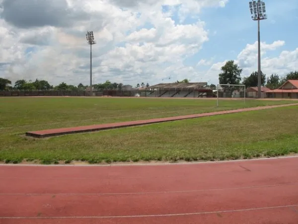 Stade René Long Estadio