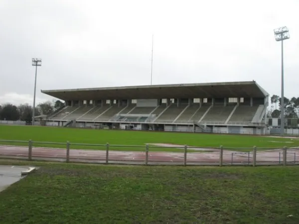 Stade Robert Brettes Estadio