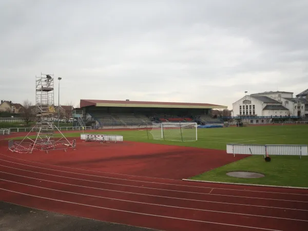 Stade Robert Sayer Estadio
