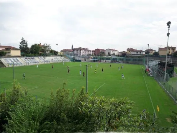 Stadio Comunale La Rocca Estadio
