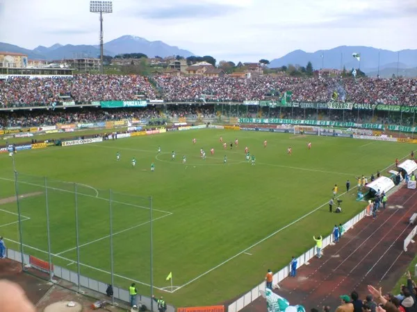 Stadio Partenio-Adriano Lombardi Estadio