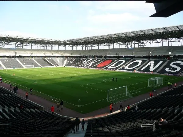 Stadium mk Estadio