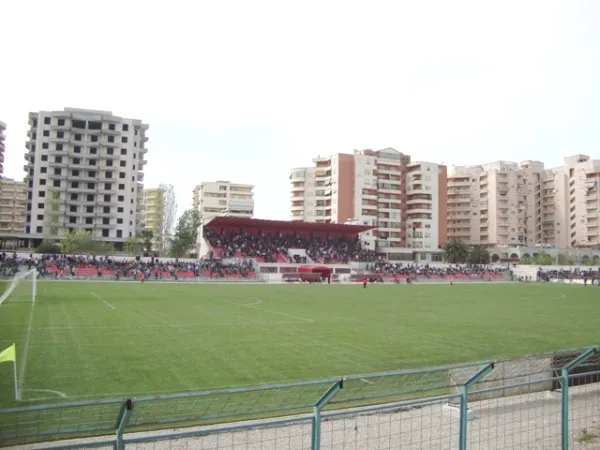 Stadiumi Flamurtari Estadio