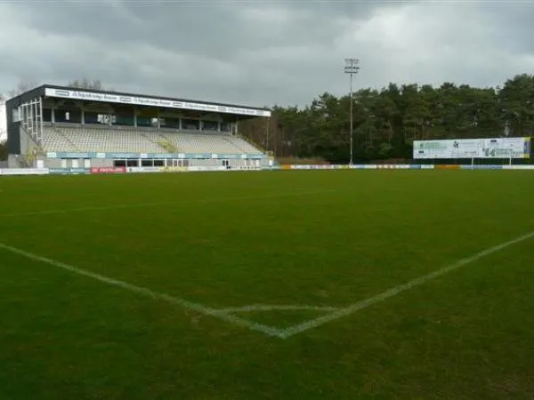 Staf Janssensstadion Estadio