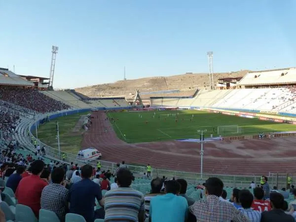 Yadegar-e-Emam Stadium Estadio